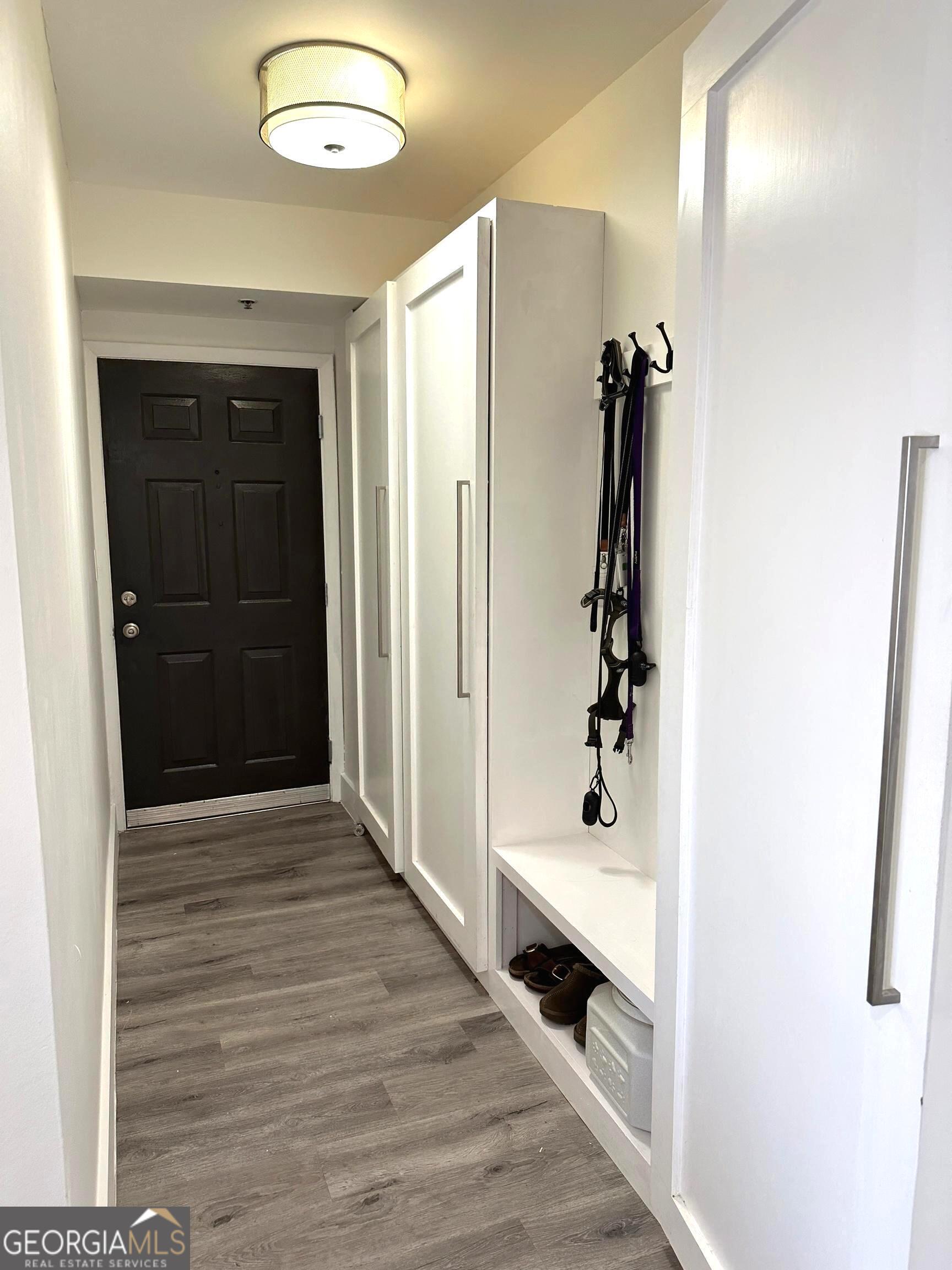 1280 W - Residential