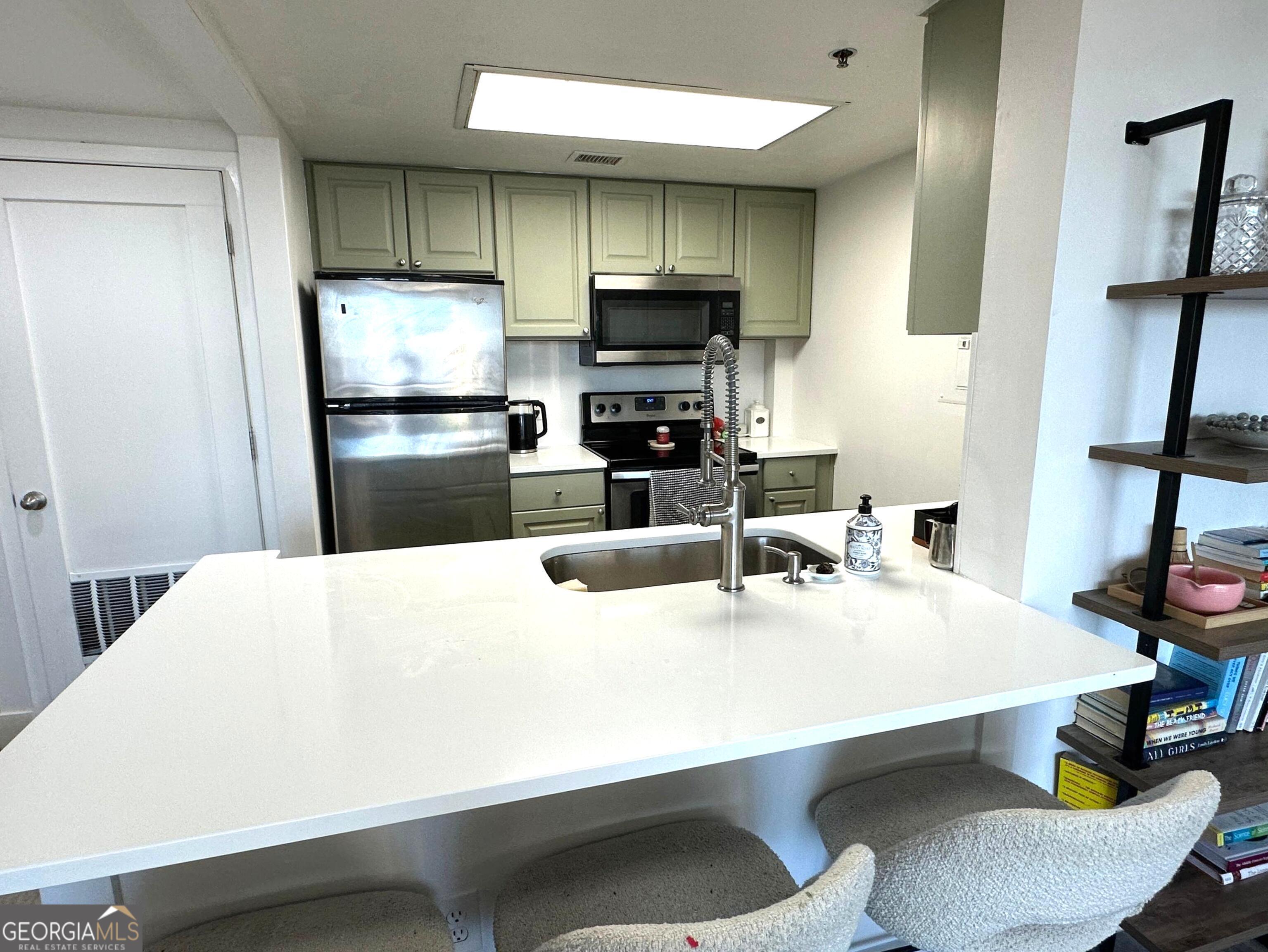 1280 W - Residential
