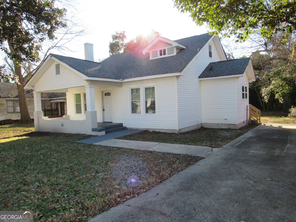 Photo of 4209 Capitol Avenue, Macon, GA 31206 (MLS # 10687646)