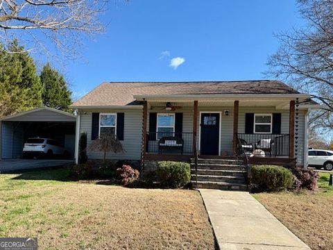 Photo of 15 Taylor Street, Summerville, GA 30747 (MLS # 10670525)