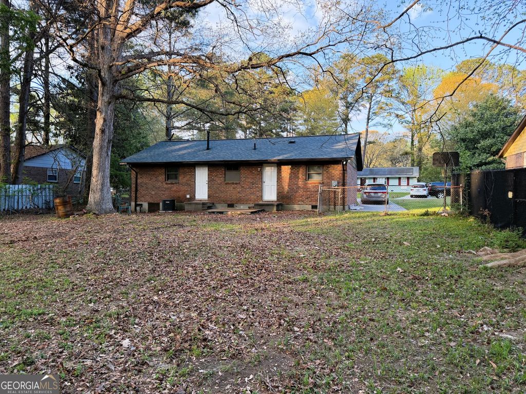Photo of 1345 Labelle Street, Jonesboro, GA 30238 (MLS # 10725241)