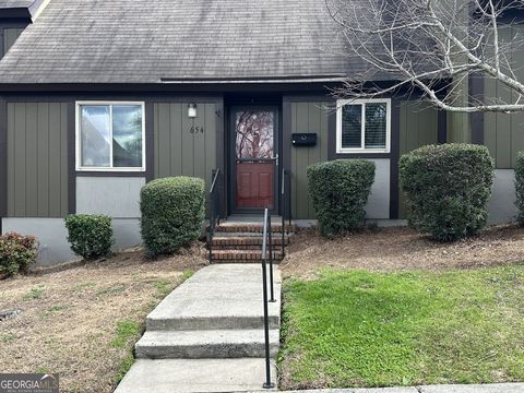 654 Willow Creek DR Macon GA 31204