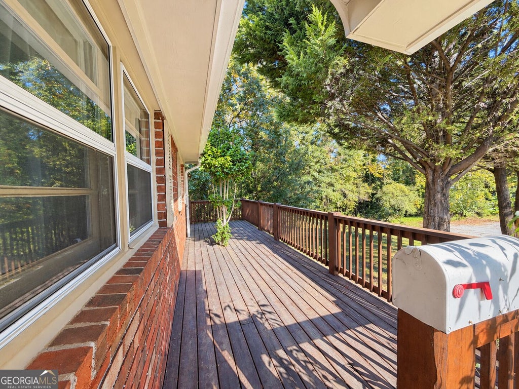 Photo of 257 Linda Way, Cornelia, GA 30531 (MLS # 10875728)