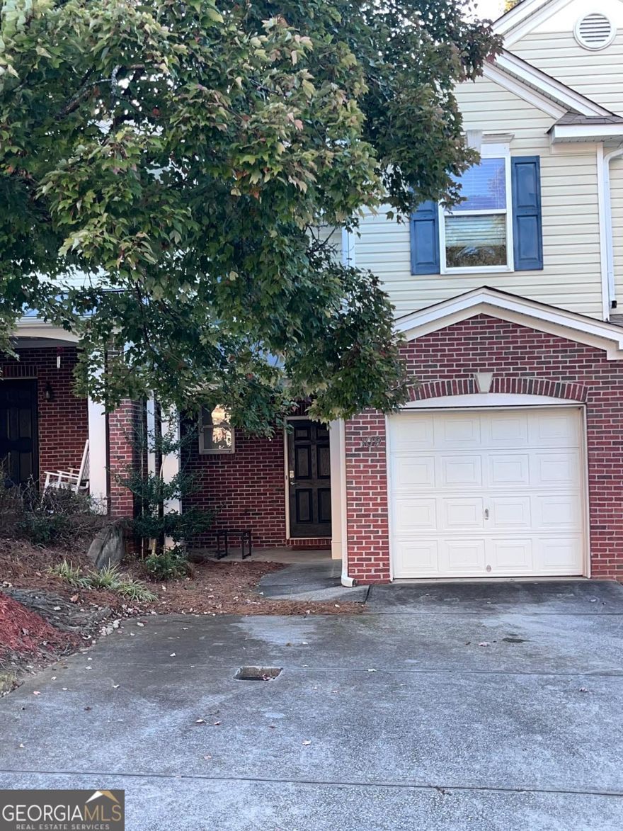Great investment opportunity for savvy buyer with a little patience.  This charming 3-bedroom, 2.5-bath townhome  which is conveniently located near shopping, amenities and interstate. This home features open floor plan, laminate flooring on the main level and a stylish kitchen with granite countertops and rich cherry wood cabinets. Upstairs, you'll find generously sized bedrooms, including a spacious owner's suite with vaulted ceiling, ceiling fans and cozy carpet flooring. The en-suite bathroom offers a relaxing garden tub , separate shower and vanity area. All terms of the agreement are subject to 3rd-party bank approval.