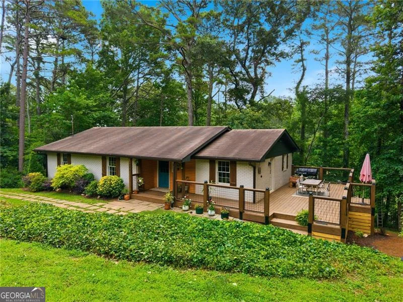 1225 Dewberry Lane