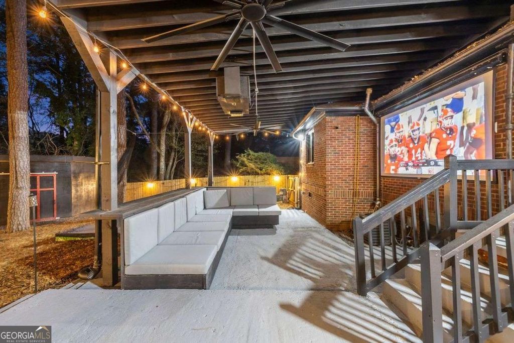 Photo of 1848 BRANDYWINE Street SW, Atlanta, GA 30310 (MLS # 10654108)