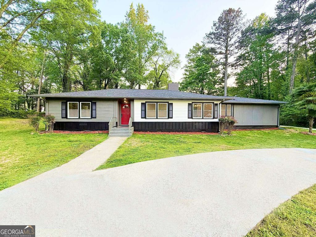 Photo of 4439 Gregory Road, Decatur, GA 30035 (MLS # 10730315)