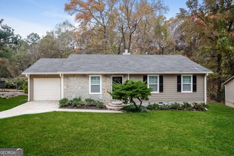 Photo of 3773 Kathryn Drive SW, Atlanta, GA 30331 (MLS # 10654903)