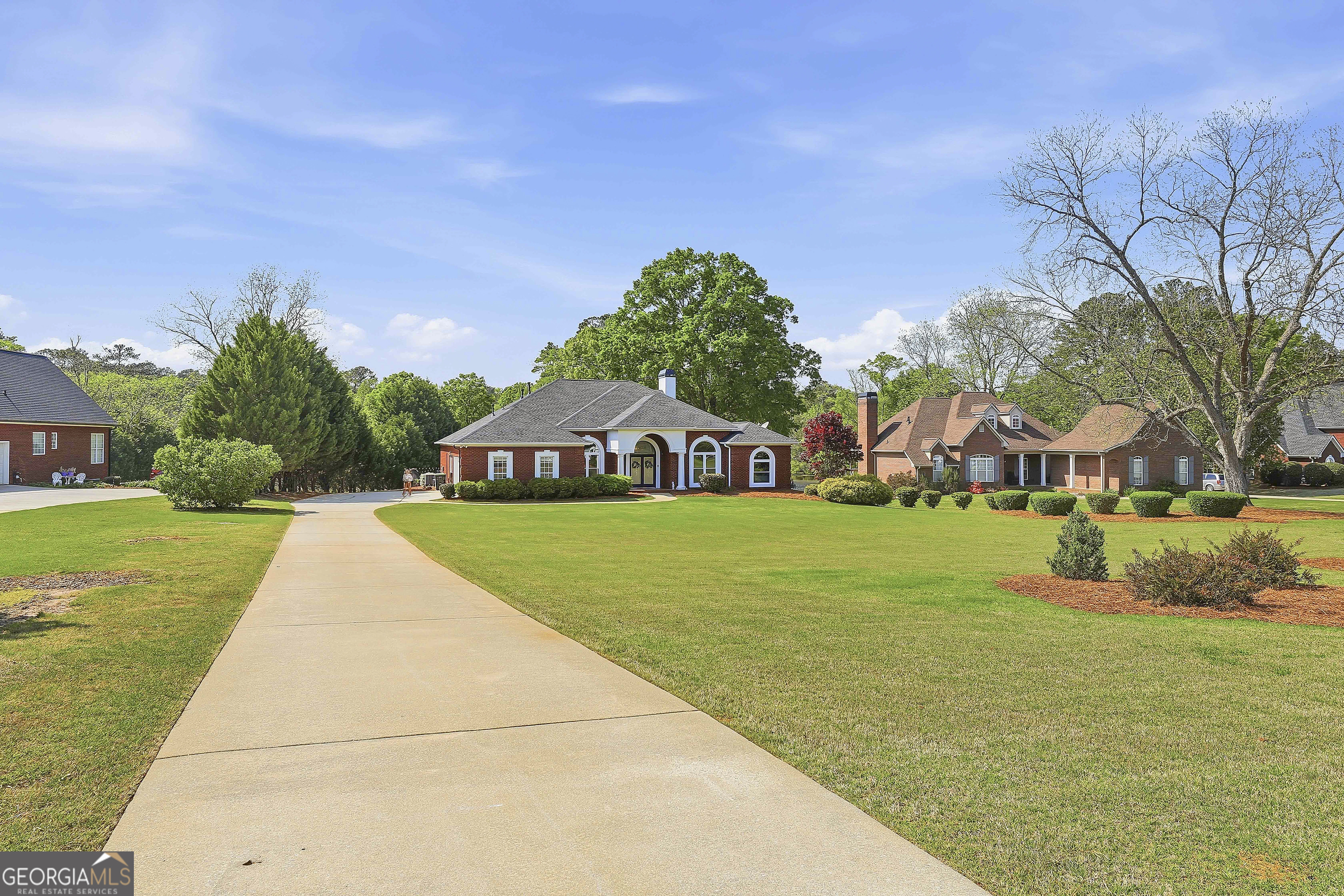 110 Lake Park CT