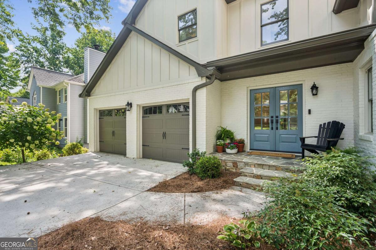 1033 Pine Grove DR