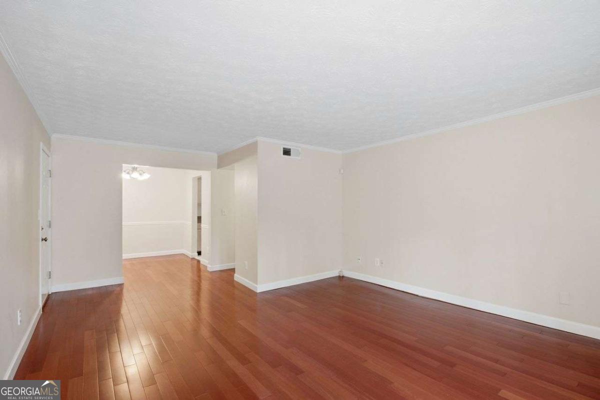 3440 Essex AVE 103