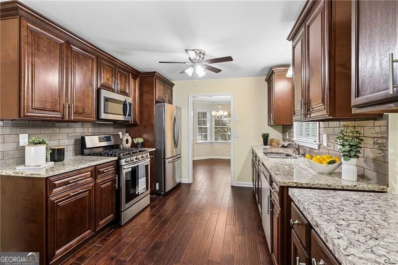 125 Davis CT