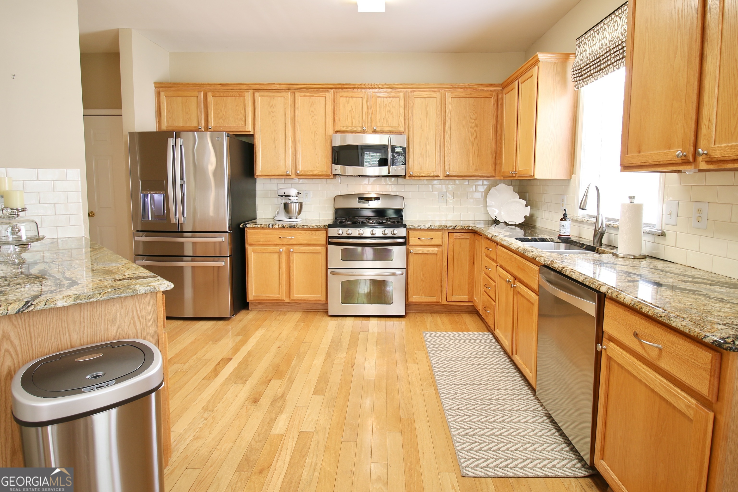 Ivy Manor - Residential