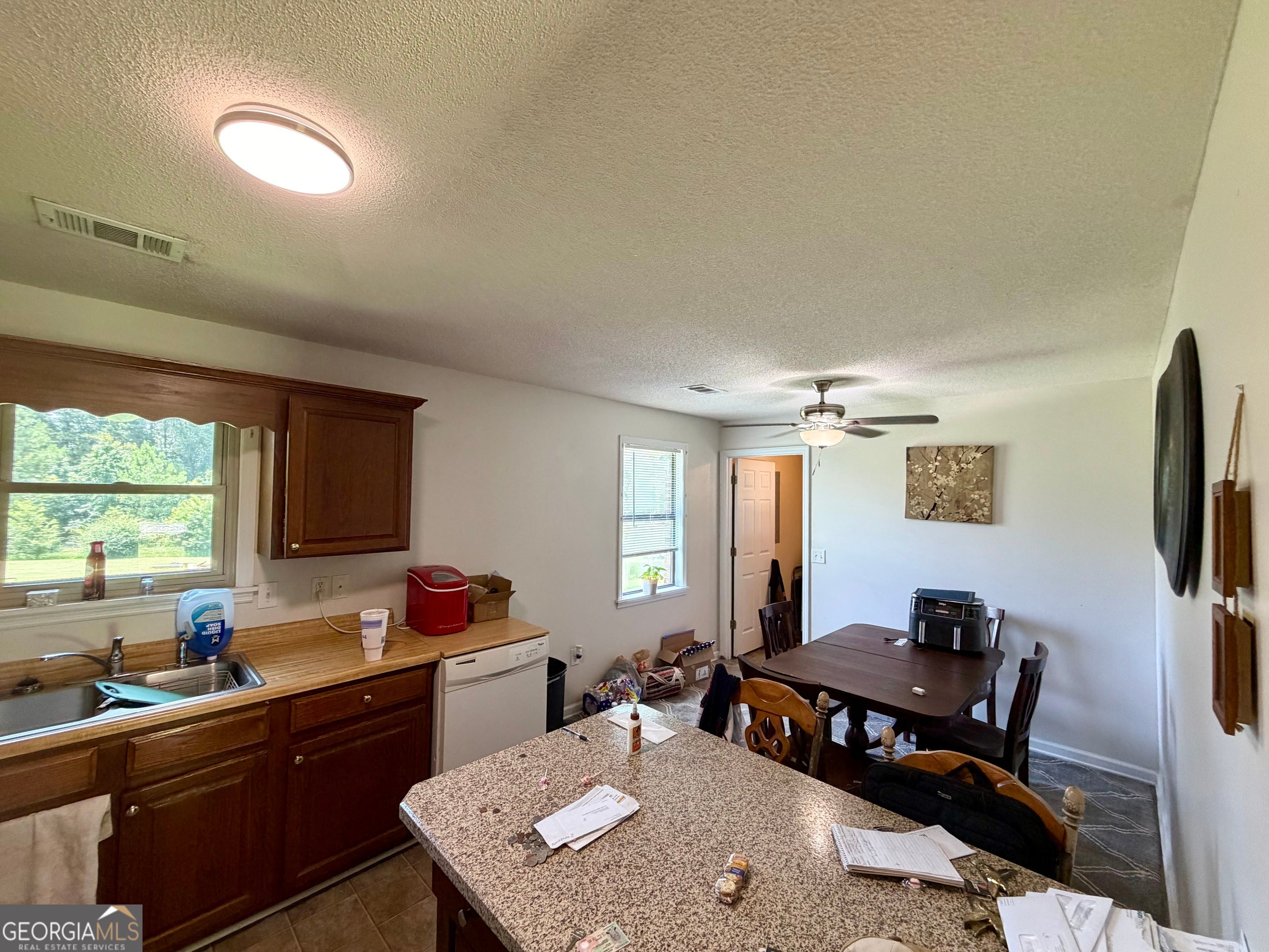 1490 N HWY 319