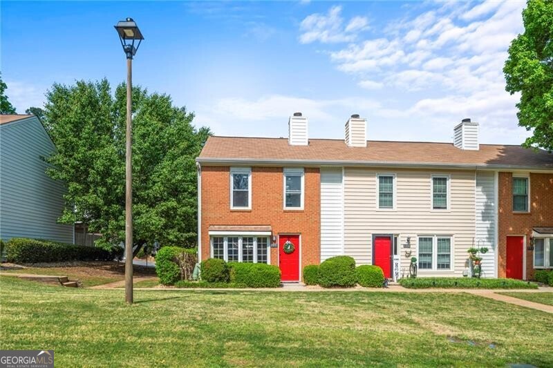 197 Holcomb Ferry RD