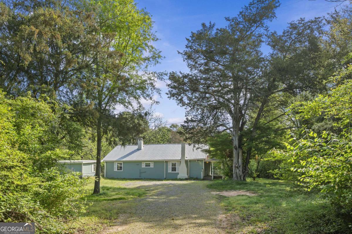 839 Crooked Creek RD