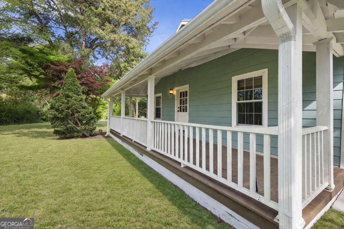 839 Crooked Creek RD