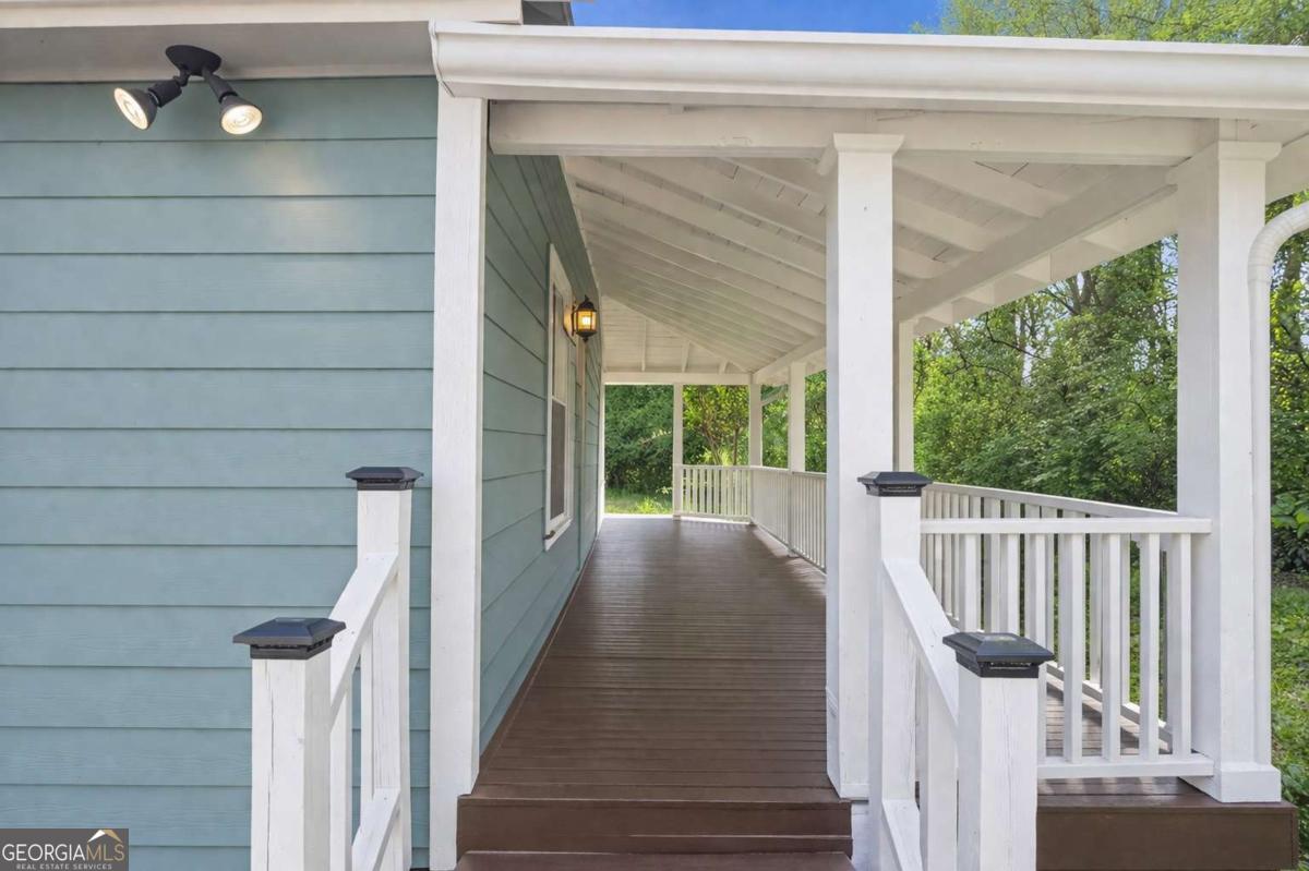 839 Crooked Creek RD