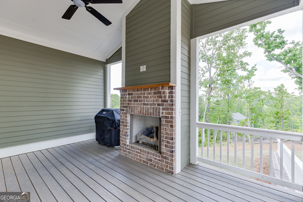 Sterling On The Lake - Residential