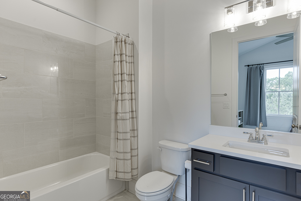 Sterling On The Lake - Residential