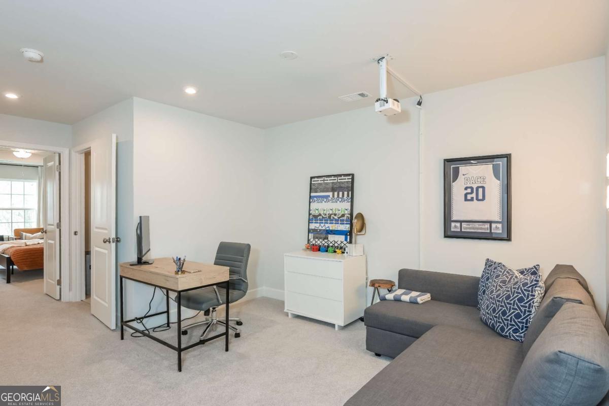 521 Atlanta - Residential