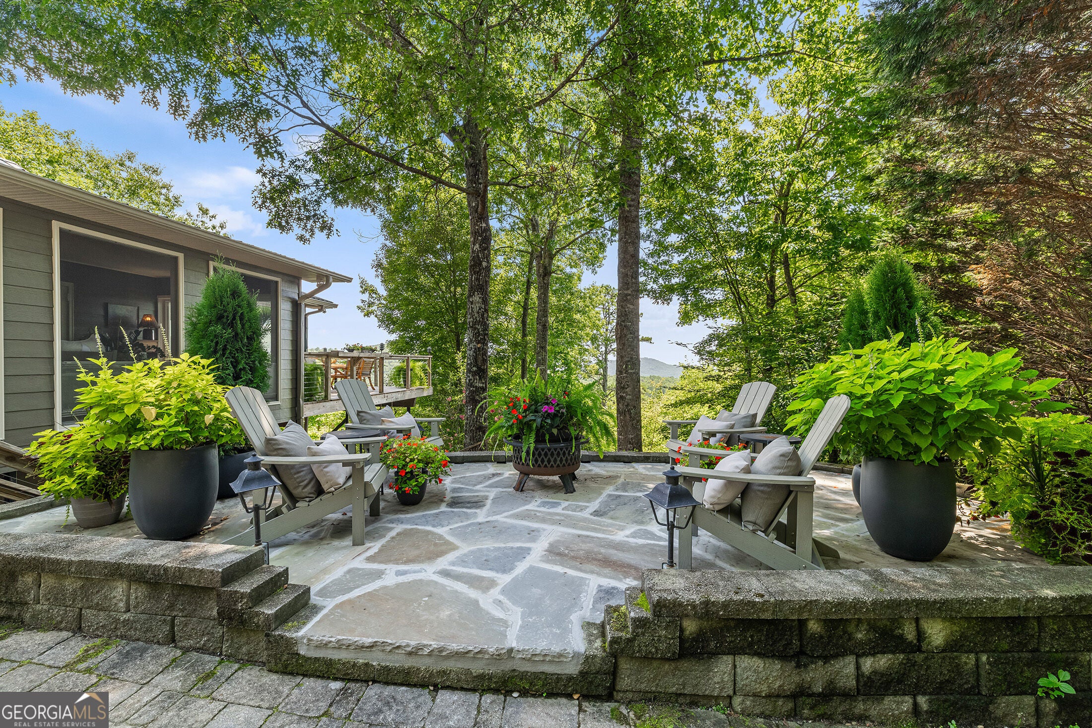 80 Getaway LN
