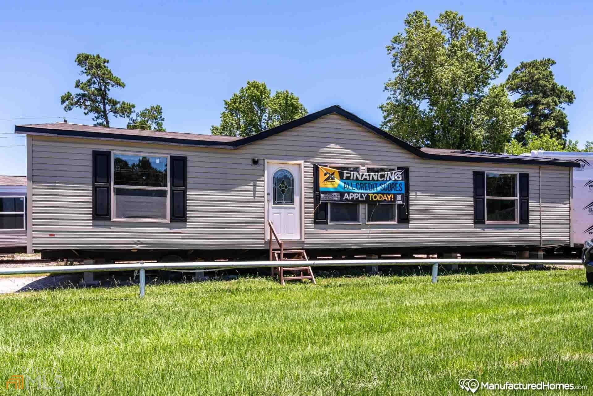 This is not your traditional manufactured home! This BRAND NEW, 3 bedroom 2 bathroom home comes with a ton of upgrades! With upgraded insulation and low e windows you do NOT have to worry about regulating the temperature in this home! With vaulted ceilings, fiberglass tubs, upgraded appliances, a dishwasher and a built in microwave, there is so much to love about this house! It also features beautiful vinyl wrapped cabinets that are built to last! This house also has ceiling fans in the master bedroom and living room! And just wait until you see the beautiful smart lap siding! This house really has it all! Call now to view!