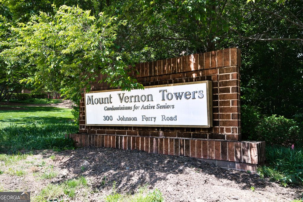 Photo of 300 Johnson Ferry Road NE #B406, Atlanta, GA 30328 (MLS # 10753589)