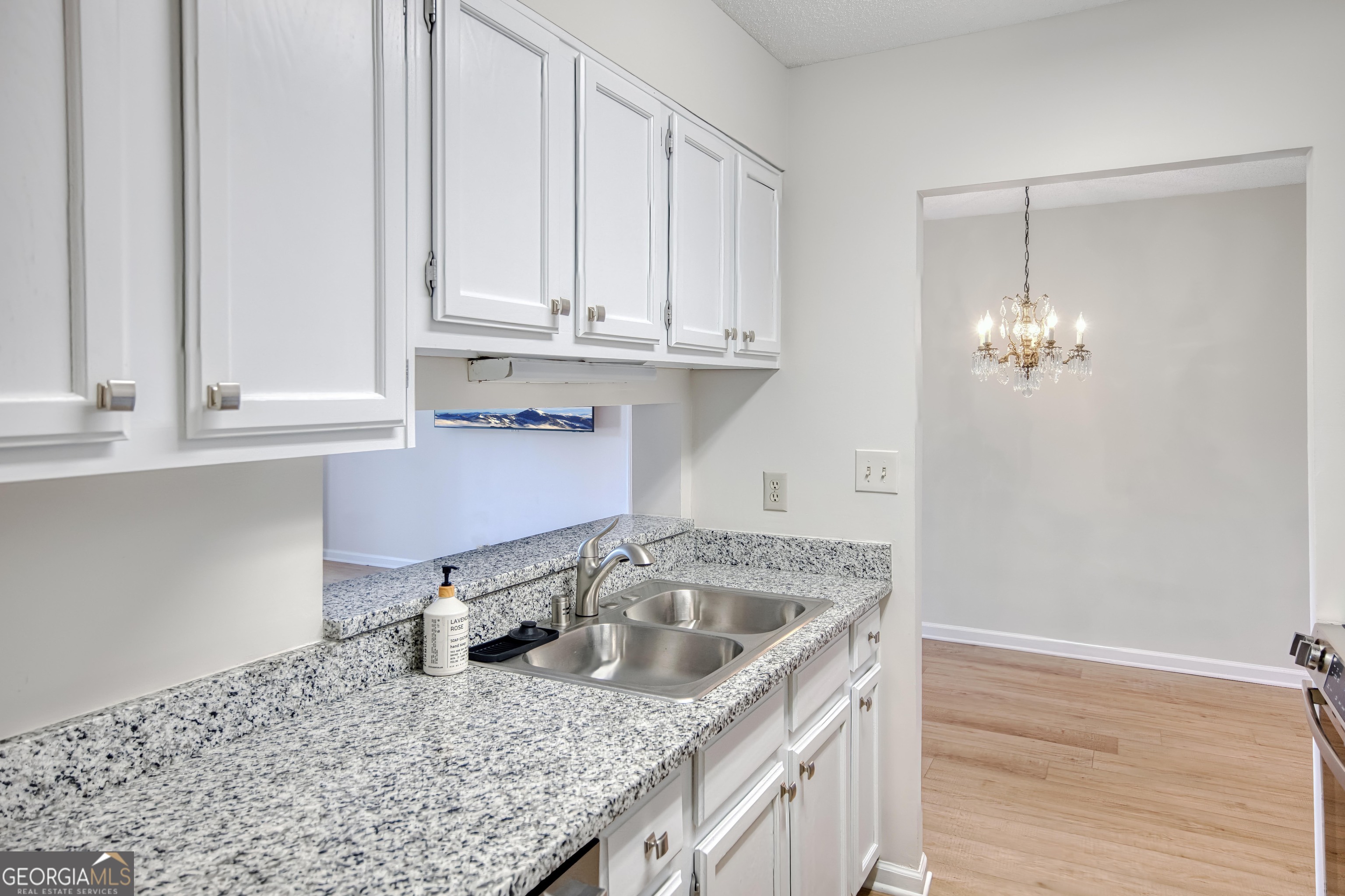 300 Johnson Ferry RD NE B406