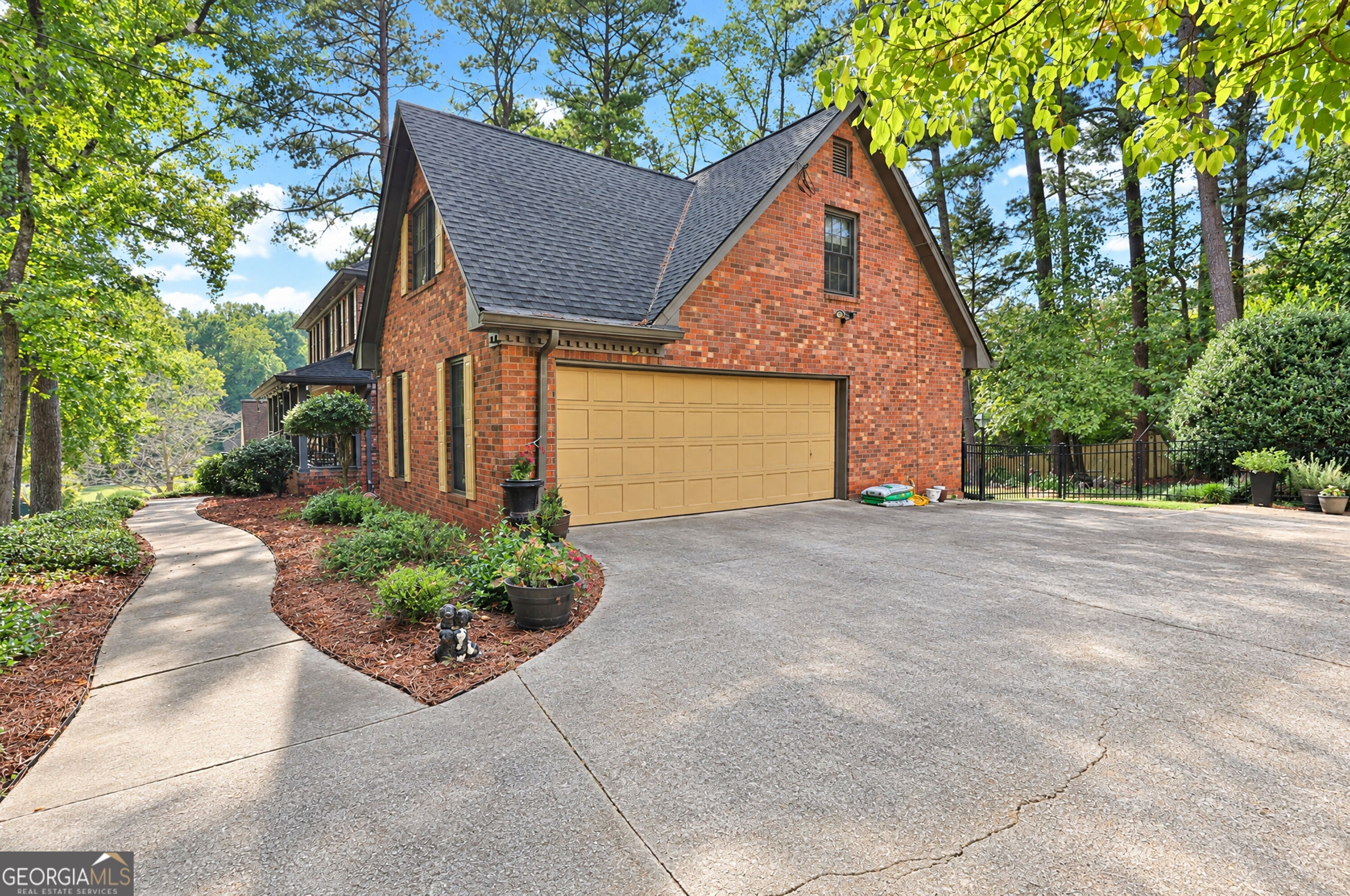 5741 Wolf Laurel LN SW