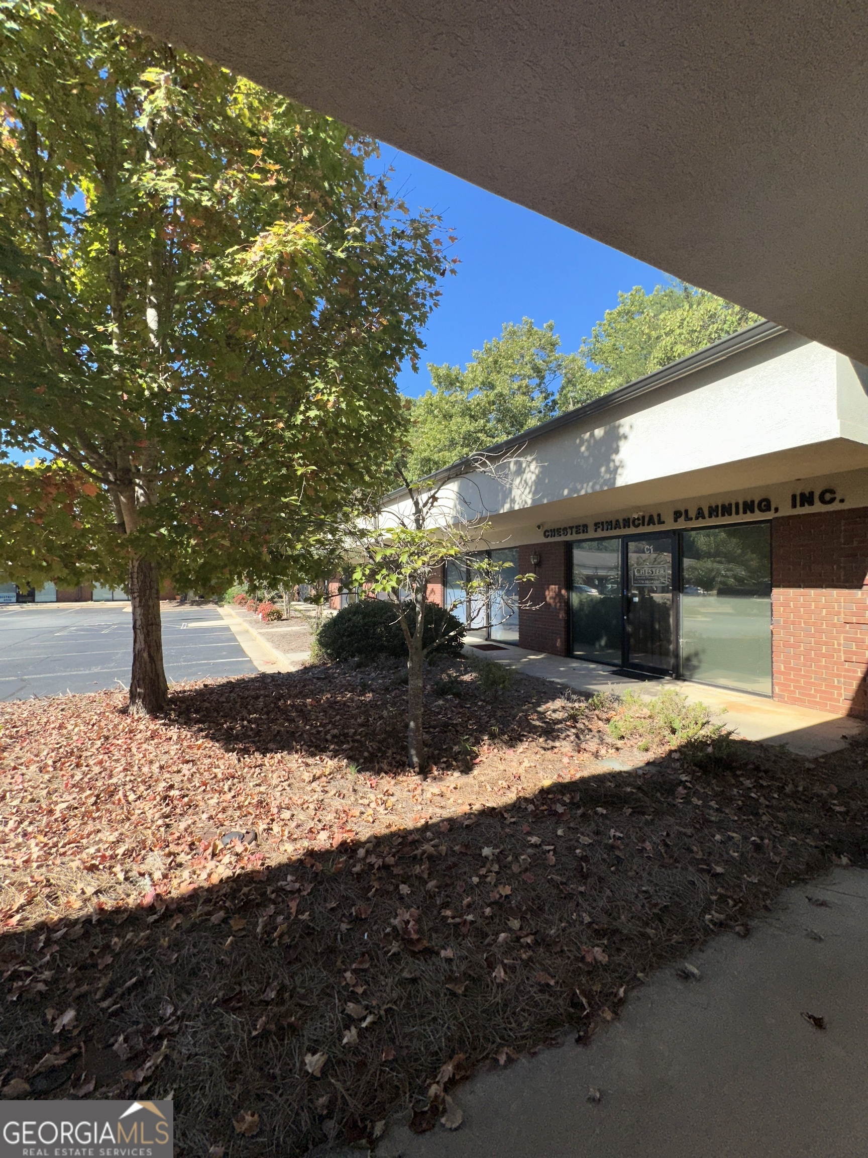 **Office Space for Lease in Gainesville, GA** Discover your ideal workspace in this versatile office suite located just minutes from Oakwood and downtown Gainesville. This well-appointed office features two private office spaces, a welcoming reception area, a kitchenette for your convenience, a bathroom, and ample storage with a closet. **Key Features:** - **Two Private Offices:** - **Reception Area:** - **Kitchenette:** - **Bathroom:** - **Storage Closet:** This office space offers a great blend of functionality and comfort, making it an excellent choice for professionals looking to establish or expand their business in a prime location. With easy access to major routes and nearby amenities, this space is perfect for a variety of uses. Don't miss out on this opportunity! Contact us today to schedule a viewing and take the next step towards your new office.