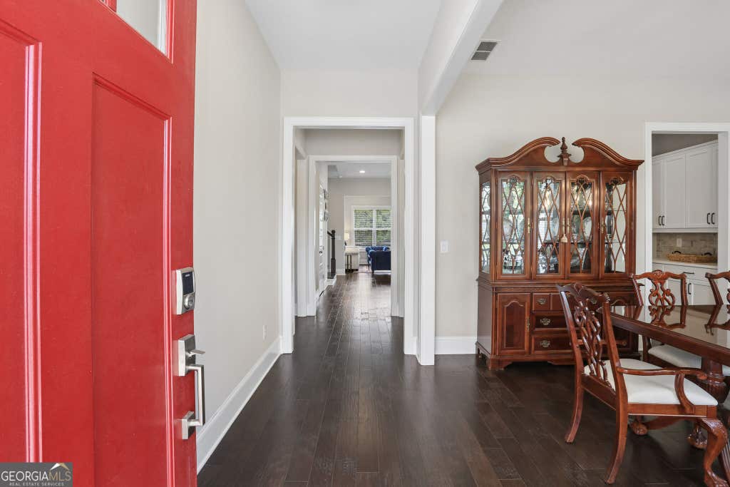 Photo of 895 NW Samples Lane NW, Atlanta, GA 30318 (MLS # 10823108)