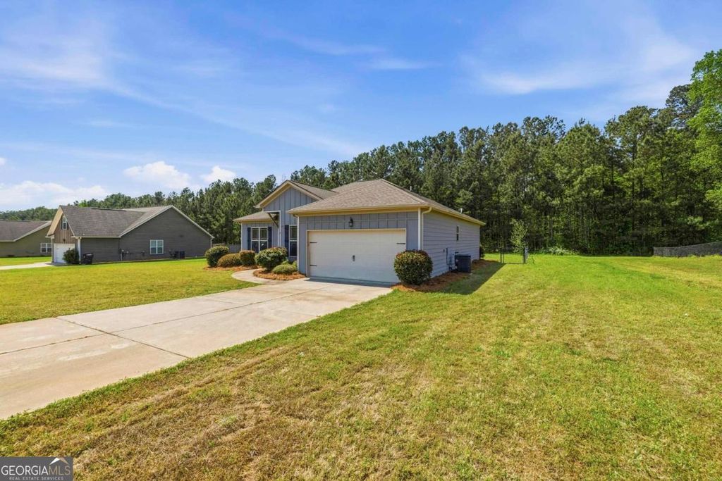 Photo of 124 Hunters Chase Court, Eatonton, GA 31024 (MLS # 10732263)