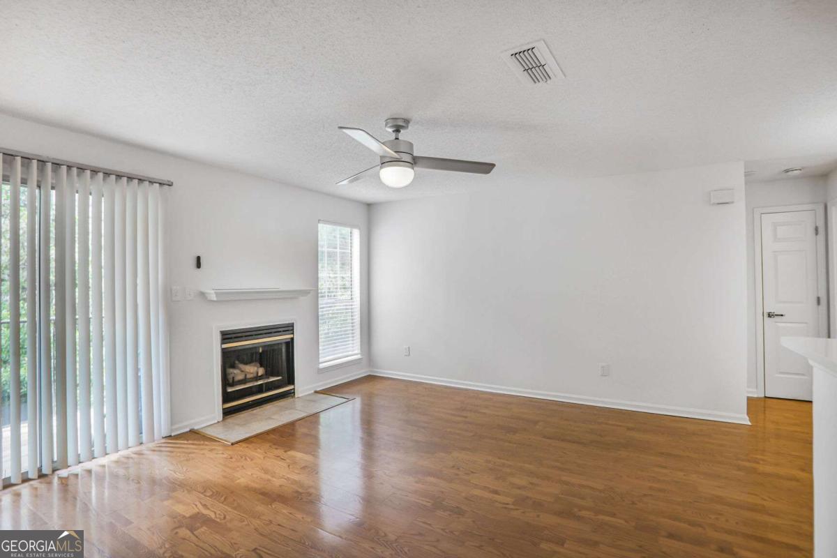 *LOCATION*LOCATION*LOCATION. The Granville is unique community only minutes away from GA 400, 285, and Perimeter mall. It offers a large swimming pool, fitness center, gated covered parking.It is accessible to all areas in metro Atlanta and adjacent to the Mercedes Benz headquarters just 10 minutes outside the city of Sandy Spring. open floor plan, renovated kitchen with white shaker cabinets, quartz counters, backsplash, huge closets, and a private oversized covered balcony that overlooks garden. You will truly enjoy this amazing community with elevator access, trash service. *June Special* 50% of one month lease for approved application in June.