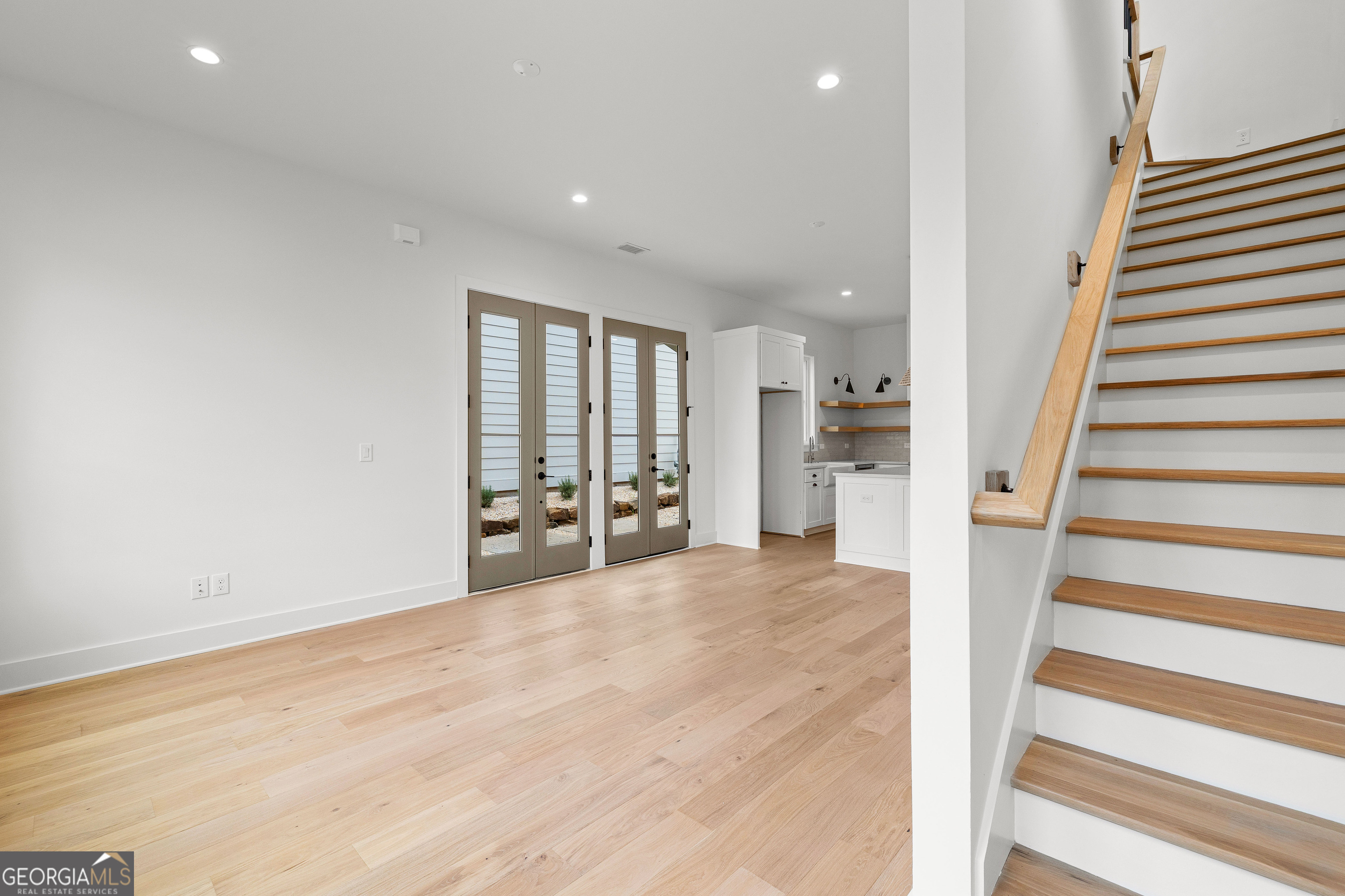 Fayetteville, Georgia 30214, United States, 2 Bedrooms Bedrooms, ,3 BathroomsBathrooms,Residential,Active,186802