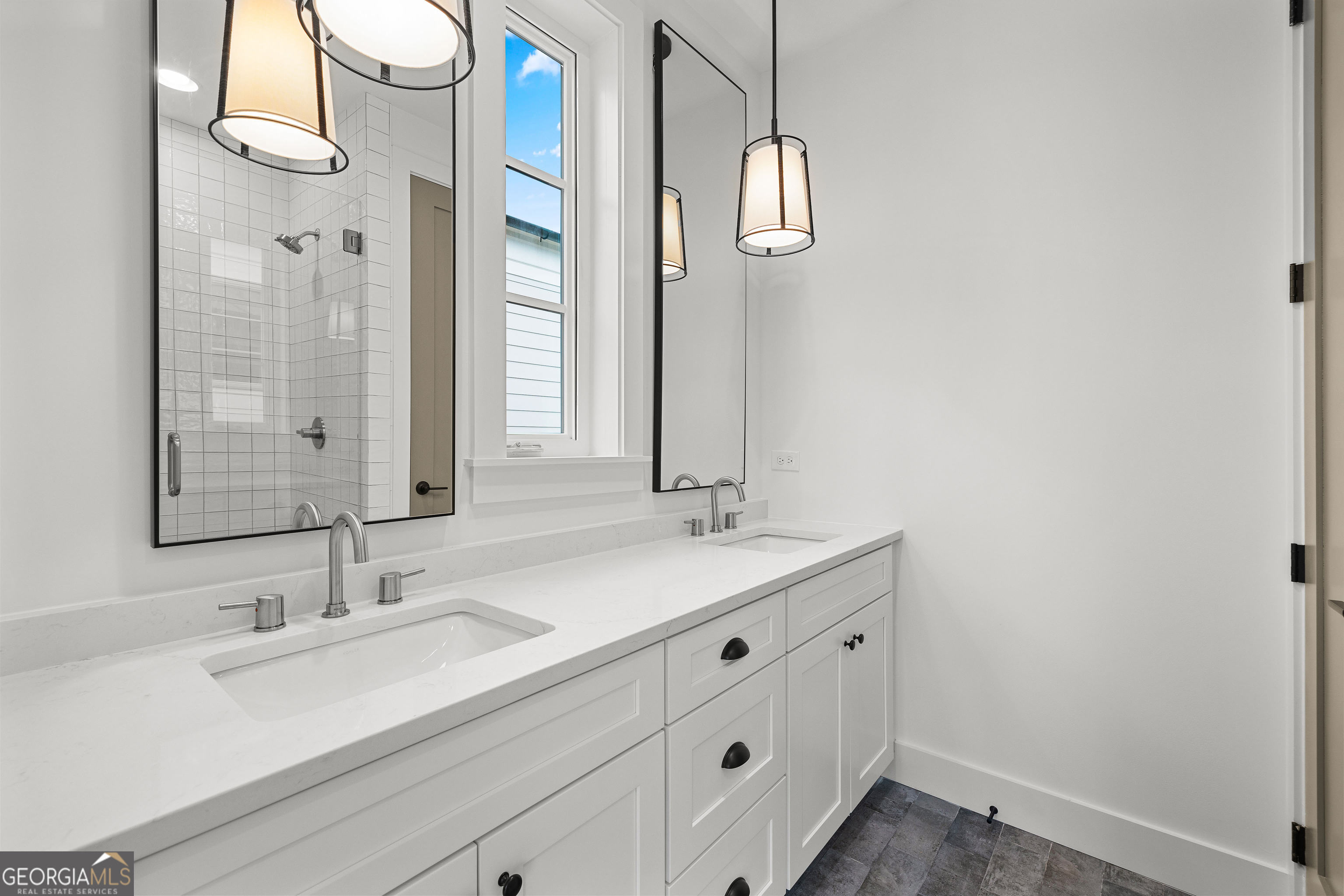 Fayetteville, Georgia 30214, United States, 2 Bedrooms Bedrooms, ,3 BathroomsBathrooms,Residential,Active,186802