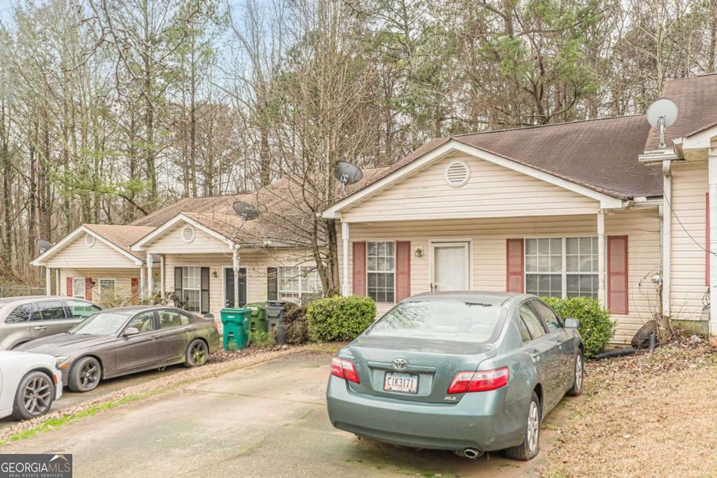 Photo of 746 Boston Common, Atlanta, GA 30349 (MLS # 10679161)