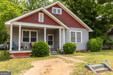 A home in Thomaston