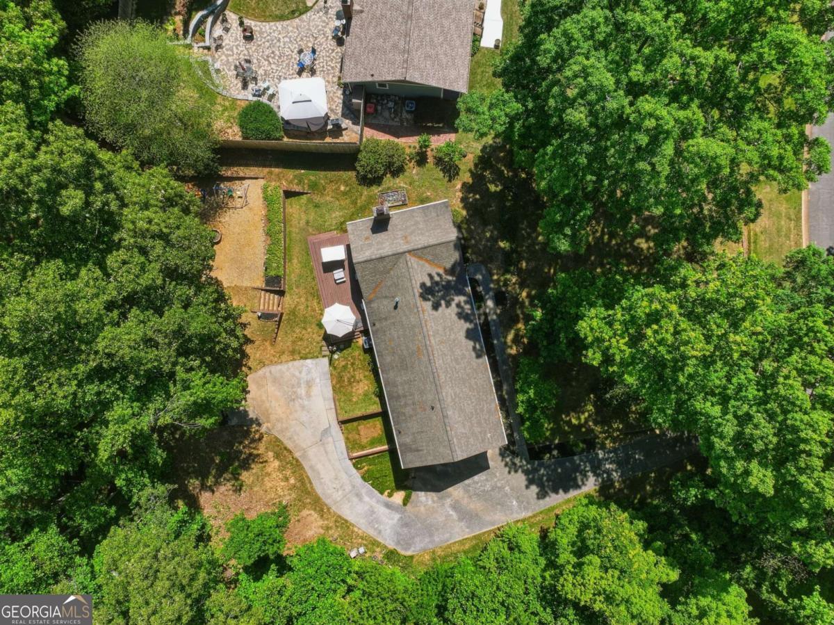 242 Lake Somerset DR NW