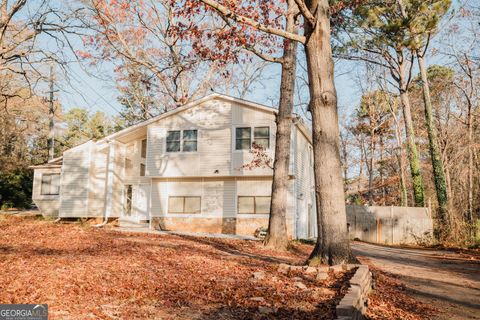 6801 Creekwood DR Douglasville GA 30135