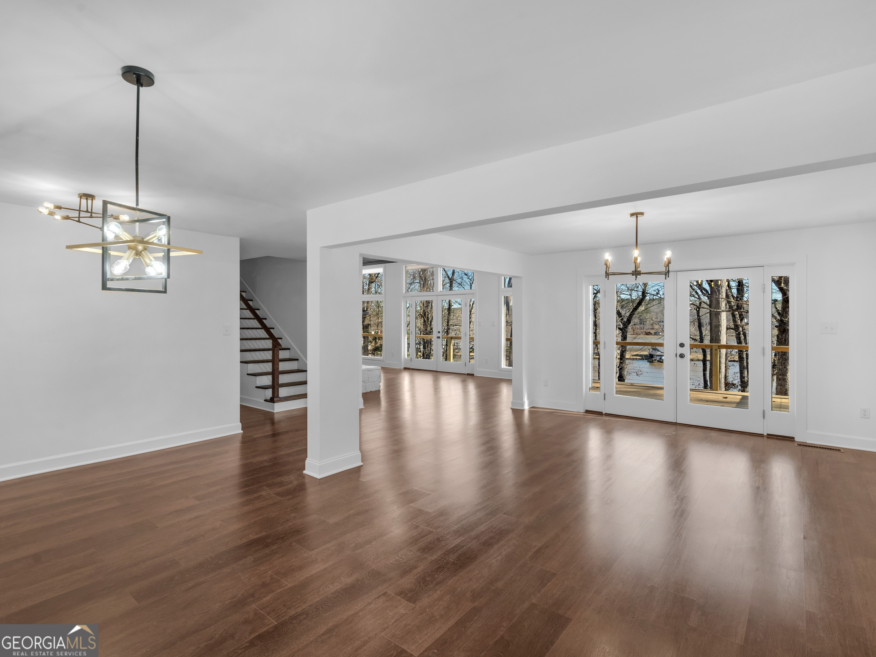 212 Southland DR