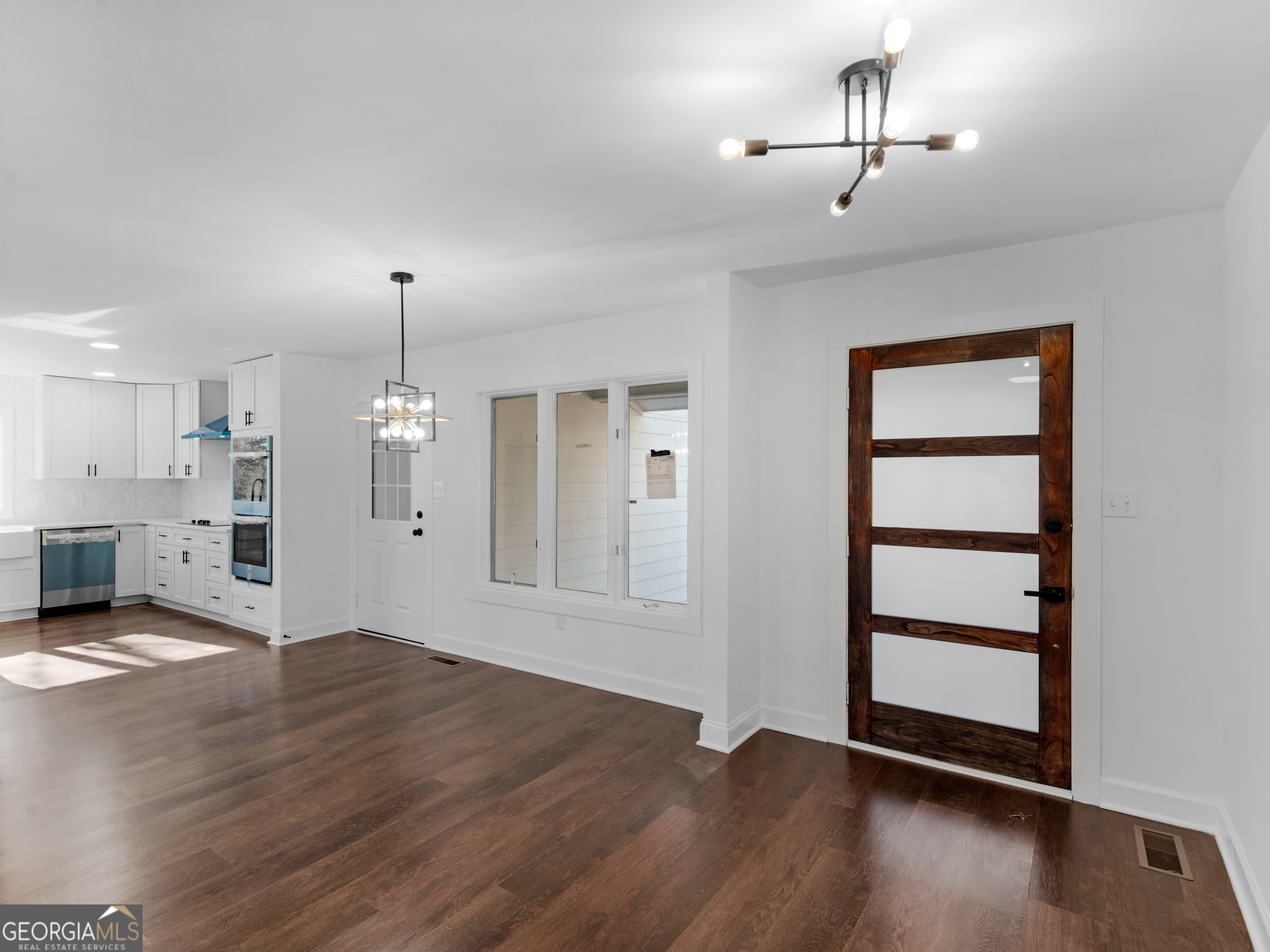 212 Southland DR