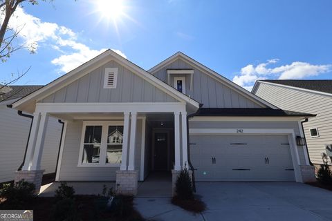 242 Strawberry LN Woodstock GA 30189