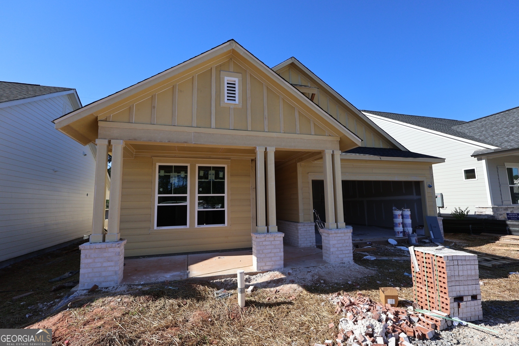 242 Strawberry LN