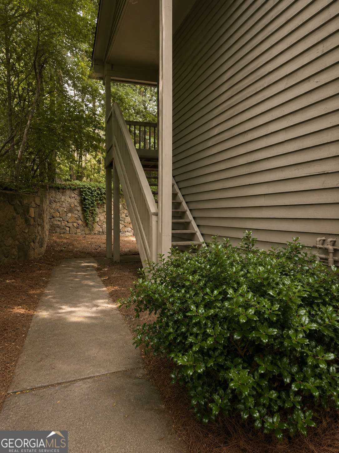 1303 Country Park DR