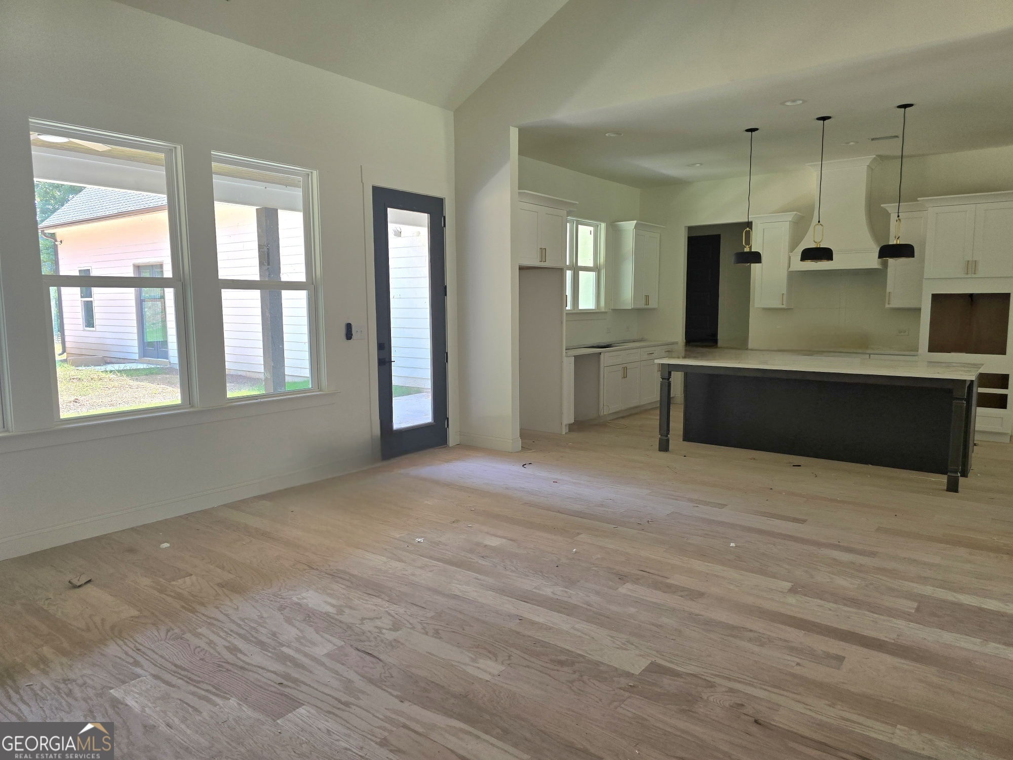 LOT C Montannas Way