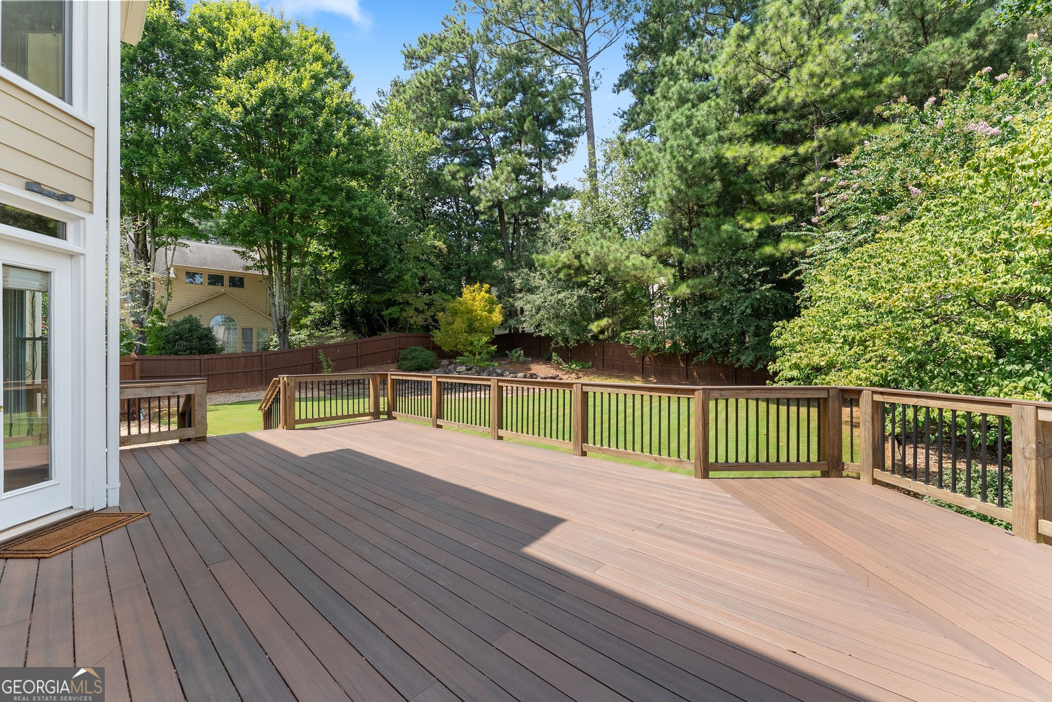 390 Woodbrook WAY