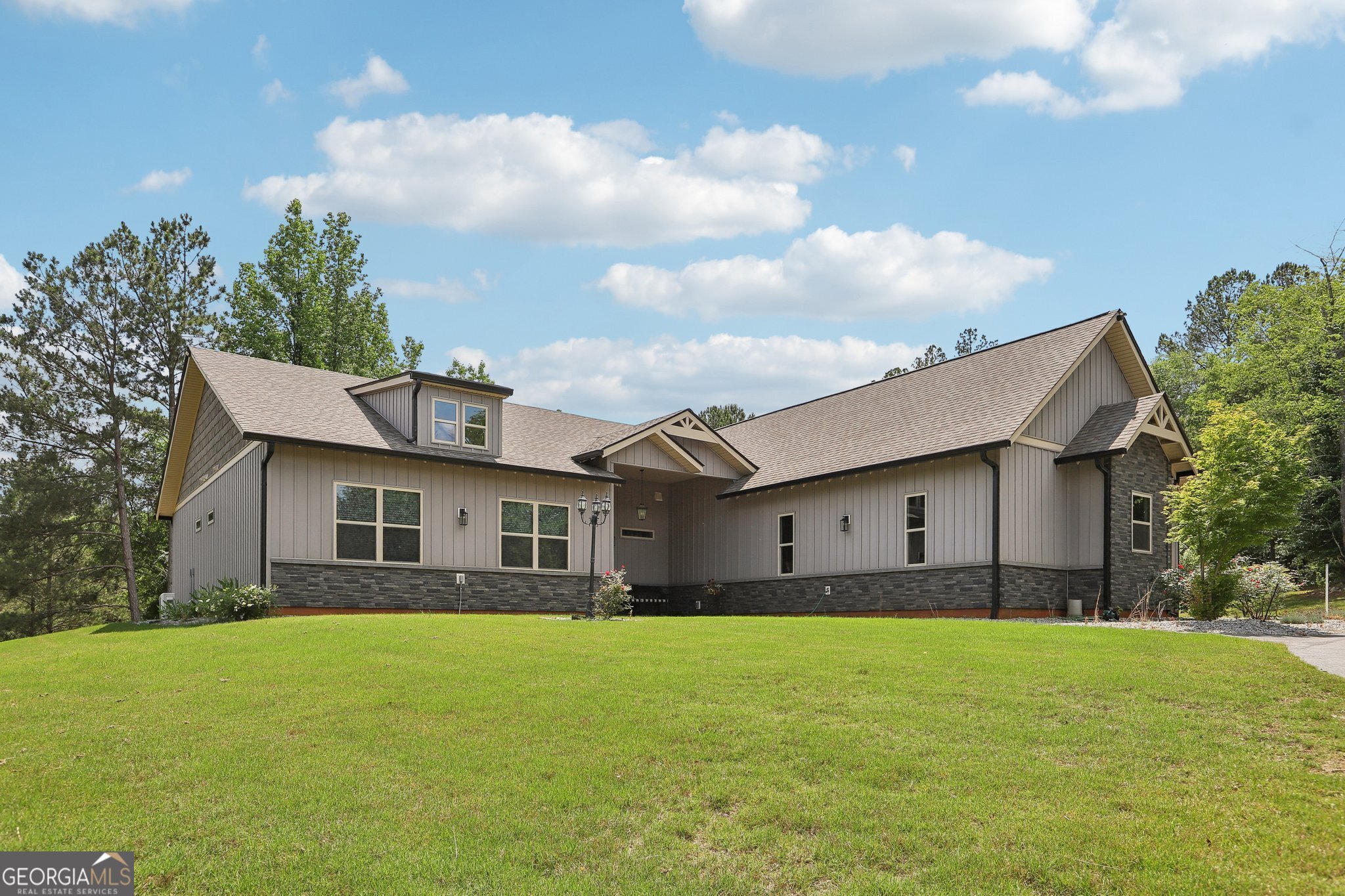 411 Johnson RD
