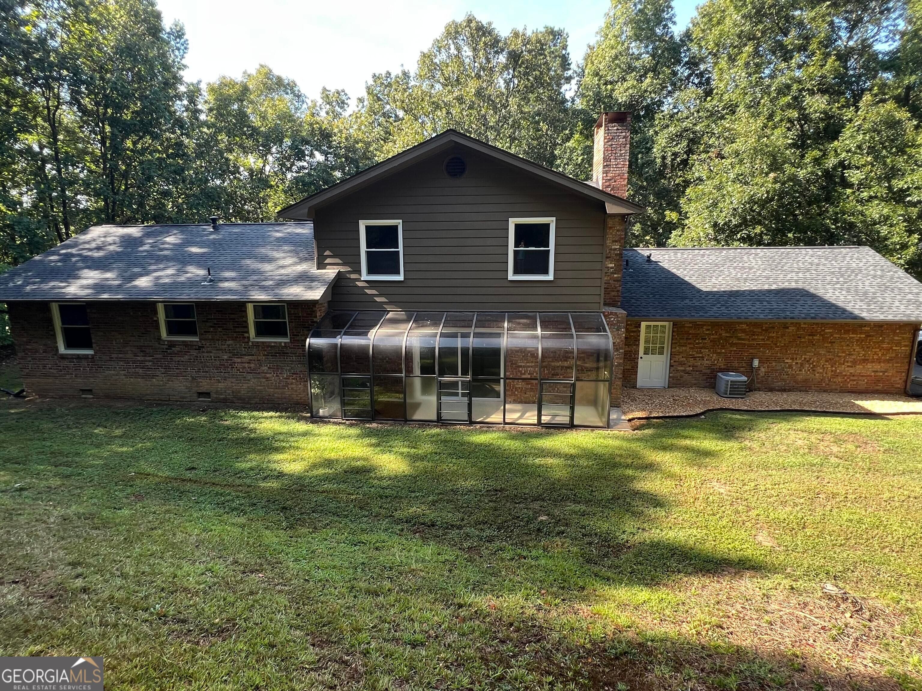 203 Woodland DR