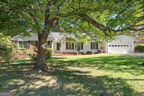 Photo of 4755 Andalusia Trail, Atlanta, GA 30360 (MLS # 10880833)